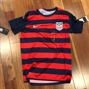 Brand new Nike Team USA striped shirt jersey